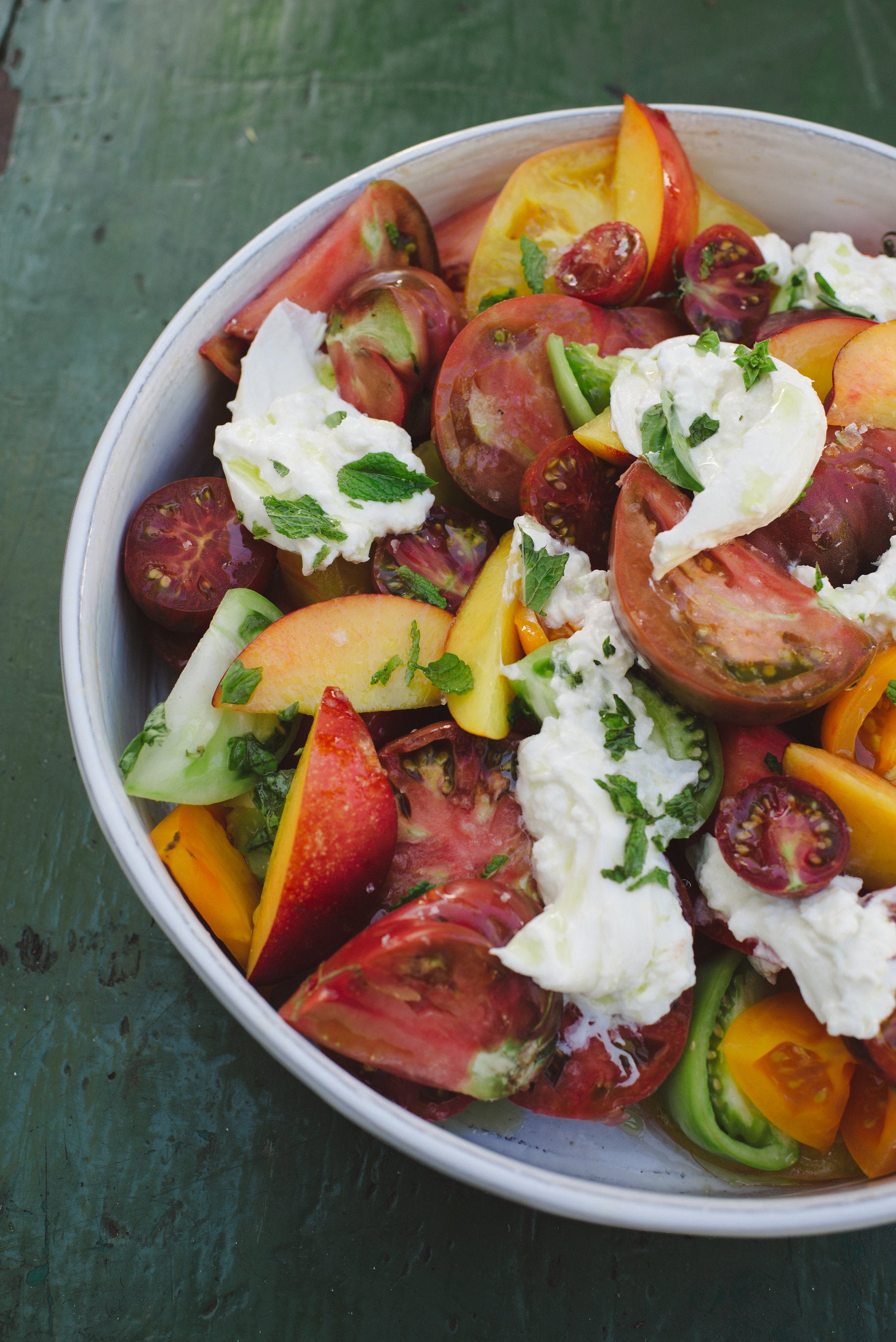 Tiffani Thiessen's Nectarine Caprese Salad - Edible LA