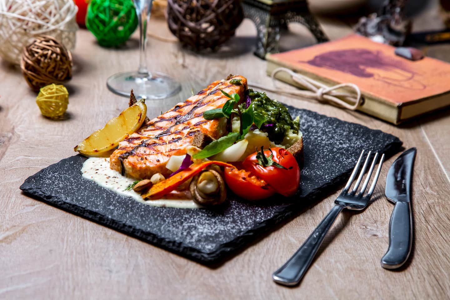 Swipe Right on the Best Meals