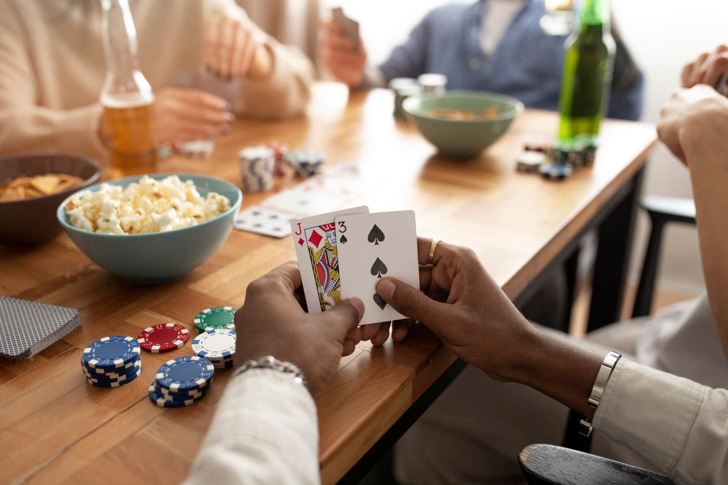 Poker Rules for Beginners and How to Host a Smooth Game Night